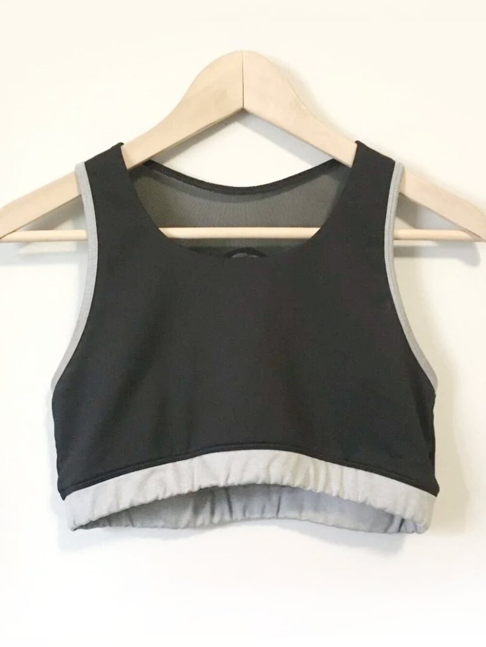 Avia Black & Grey Mesh Crossback Medium Impact Sports Bra Size XXL